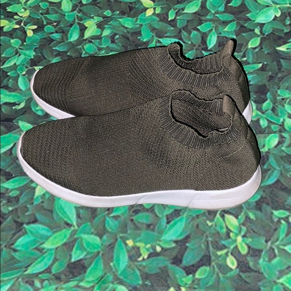 Steve Madden sneakers - Picture 2 of 3